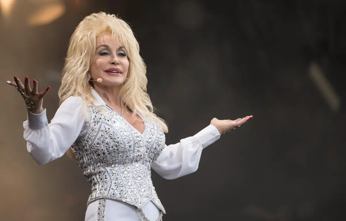 Jeff Bezos Awards Dolly Parton $100 Million To Give To Her Favorite Charitable Causes