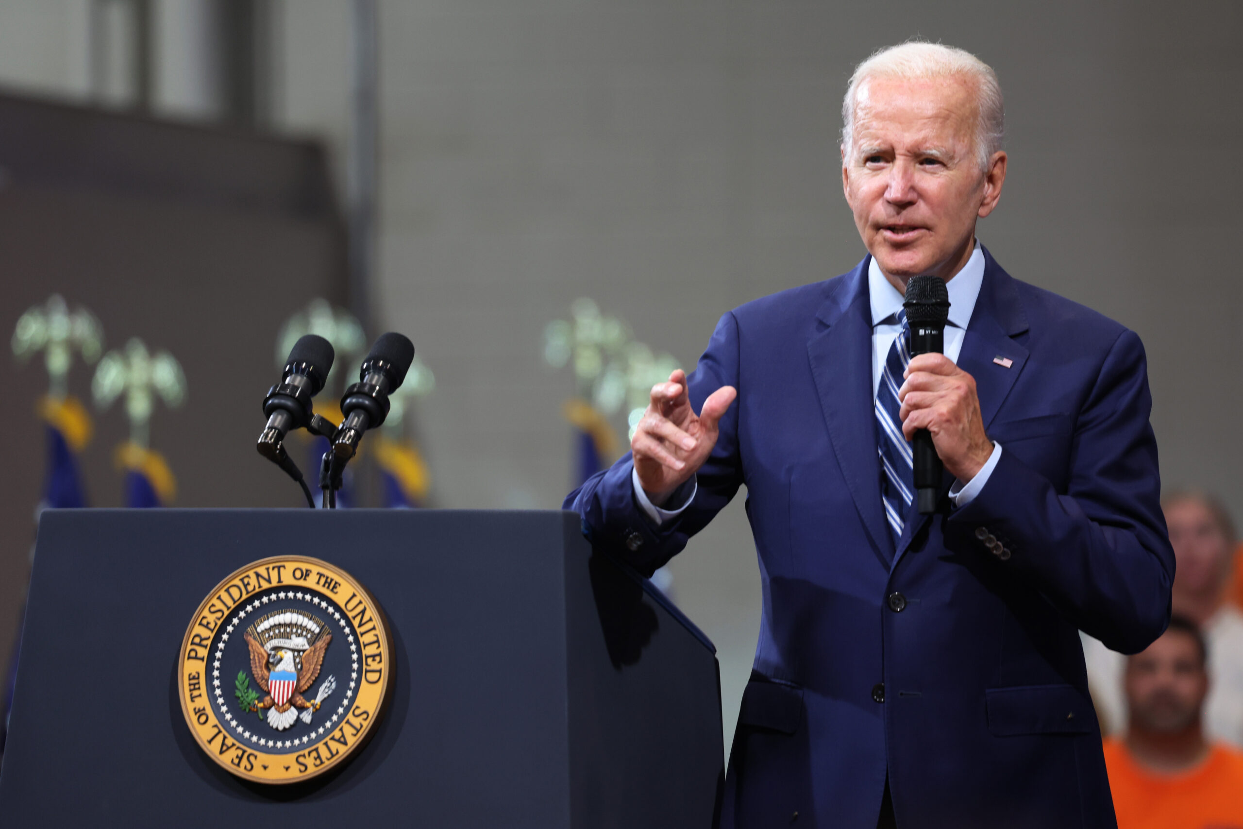 The oil and gas paradox threatening Biden’s party at the polls