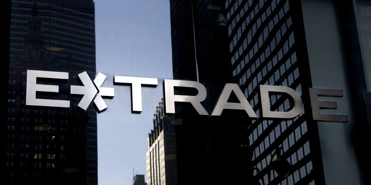 Morgan Stanley’s E*Trade Eliminates Commissions on Mutual Fund Trades