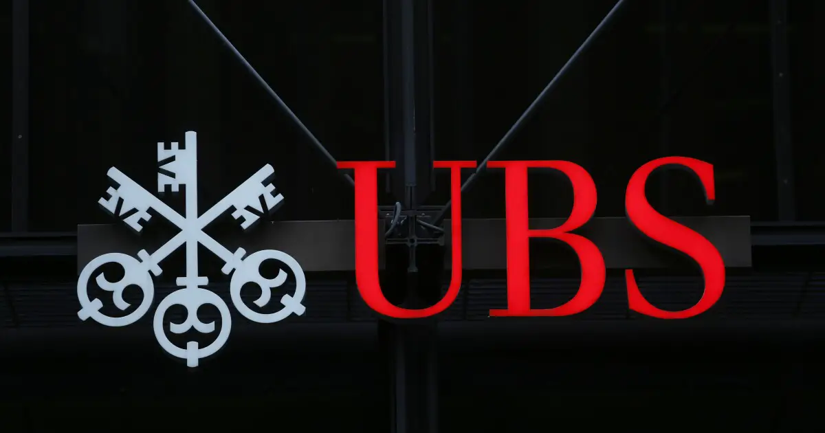 UBS profits, advisors fall as Credit Suisse takeover begins